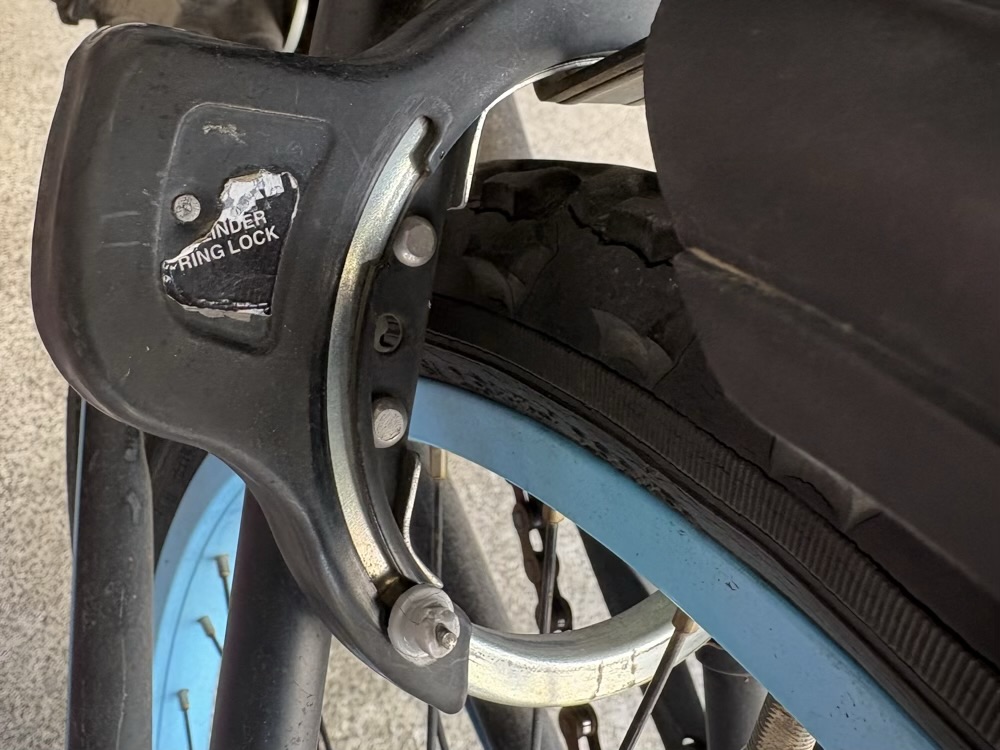 後輪鍵の修理前